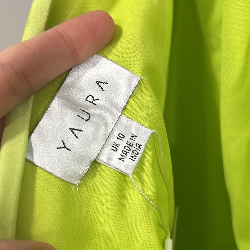 YAURA Eden Dress in Lime - Picture 9 of 14